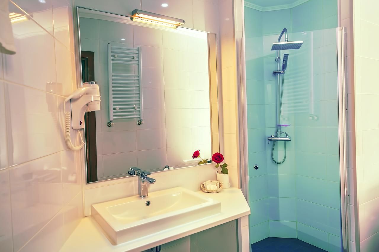 Отель Hotel Trianon Бухарест